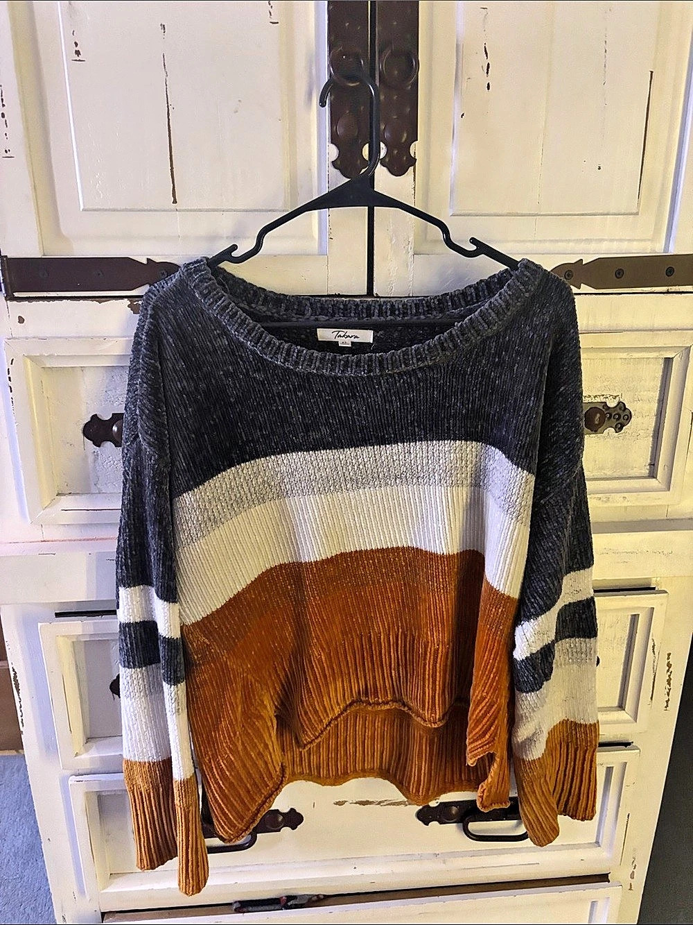Takara Color Block Crewneck Sweater in Black & Brown